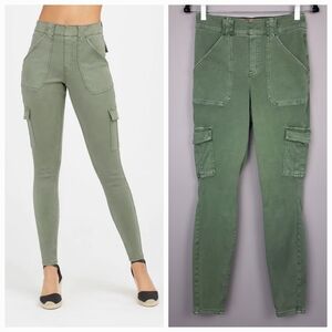 Spanx Stretch Twill Skinny Ankle Utility Cargo Pants in Soft Sage size Medium